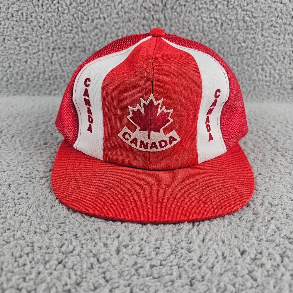 Vintage Canada Trucker Hat Red White Maple Leaf Snapback 6 Panel VTG Adjustable